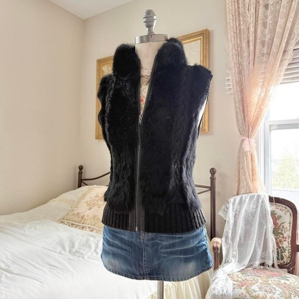 y2k‎ bcbg black faux fur zip front vest wool blend knit sides size medium
